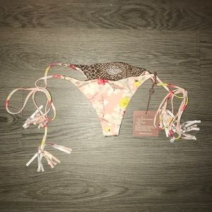 Acacia Polihale Bottoms in Cherry Blossom